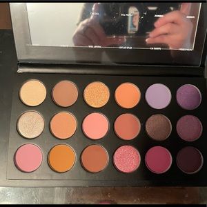 Morphe pallets